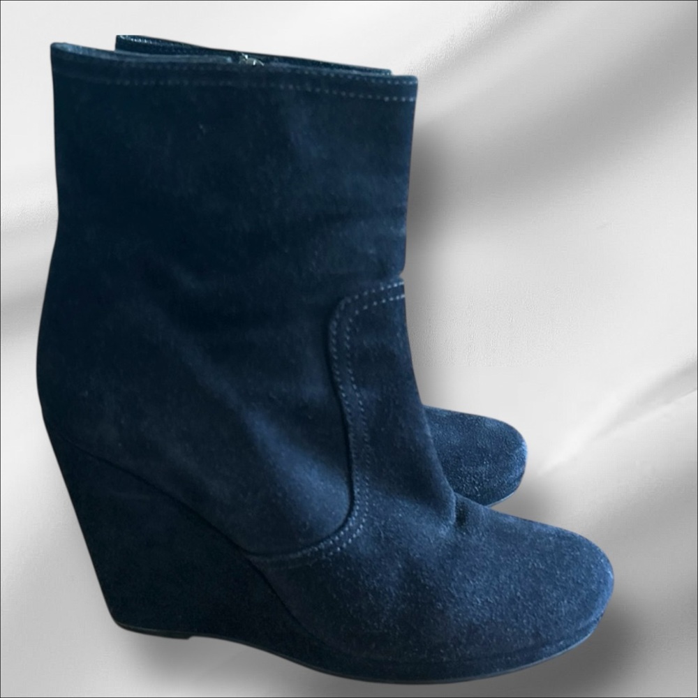 🖤 Prada Black Suede Wedge Ankle Boots - Size 37.5 (EU)✨ - Picture 4 of 11